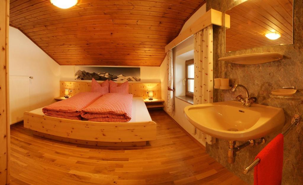 Tobadillerhof Villa Wenns Rum bild